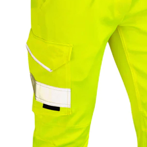 กางเกงทำงานสะท้อนแสงแบบ Hi-Vis พิมพ์โลโก้ OEM ตามสั่ง สำหรับทุกเพศ ระบายอากาศได้ดี ผลิตจากผ้าฝ้ายผสมโพลีเอสเตอร์ ทนทาน แห้งเร็ว ยืดหยุ่นสูง - Product Image 4