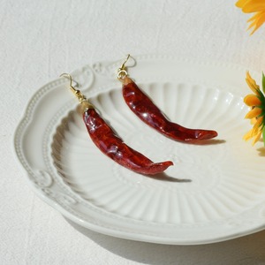 ต่างหูเรซิ่นพริกแห้งเคลือบเงาสำหรับผู้หญิง - Product Image 4