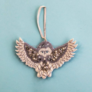 Adorno Colgante de Acero Inoxidable con Diseño de Palmera Bordada con Cuentas, Estilo Tropical, Cristal y Lentejuelas, Hecho a Mano, de Island Glow Christian Trendy - Product Image 5