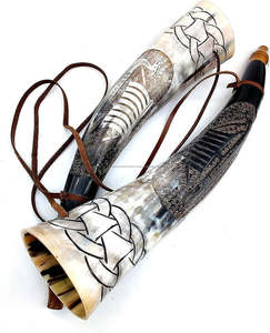 Viking Corne à boire Sac cadeau Unique et 100% authentique Fabriqué à la main Finition en agate naturelle sans danger pour les aliments avec support en fer Corne à boire - Product Image 1