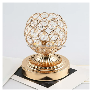 Bougeoir votif T-Light en cristal et métal de qualité supérieure Décoration de la maison et du bureau pour les tables de salon et les événements - Product Image 3