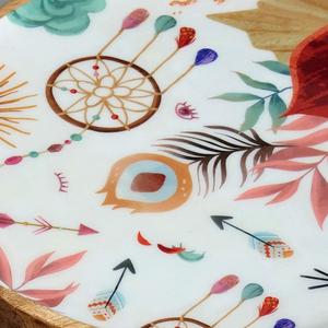ถาดเสิร์ฟไม้มะม่วงทนทาน พิมพ์ลายเคลือบ ถาดชีสทรงกลม ทำมือโดย HANDICRAFTS ZONE สำหรับใช้ในบ้านและแคมป์ปิ้ง - Product Image 4