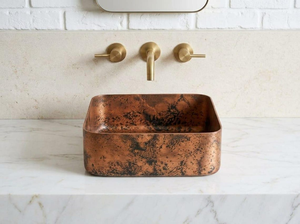Lavabo carré en cuivre artisanal, lavabo de salle de bain en cuivre vieilli de luxe, lavabo en cuivre rustique fait à la main, lavabo décoratif en cuivre - Product Image 4