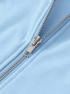 Sweat à capuche pour homme bleu ciel en chenille avec patch croisé, style Y2K, en mélange de coton molletonné, fermeture éclair intégrale, coupe oversize, épaules tombantes, logo personnalisé, fabricant - Product Image 6