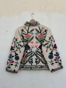Veste artisanale Suzani |   Manteau de festival bohème et kimono pour invitées de mariage |   Cadeau ethnique unique - Product Image 5