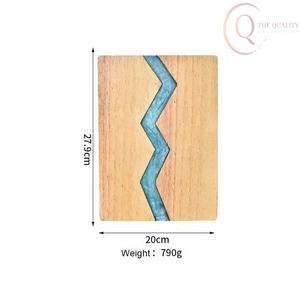 Tabla de Cortar de Madera Hecha a Mano con Acabado Premium, Ideal para una Preparación de Alimentos Segura y un Aspecto Elegante en la Cocina - Product Image 2