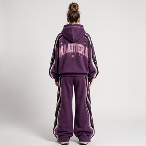 Ensemble de survêtement violet oversize pour femme avec détails en strass, pantalon large, sweat à capuche streetwear personnalisé, fournisseur en gros - Product Image 2