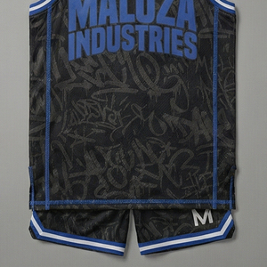 MALUZA Ensemble de maillot de basket-ball en maille respirant grande taille de haute qualité pour l'été, style streetwear, avec motif graffiti personnalisé - Product Image 2