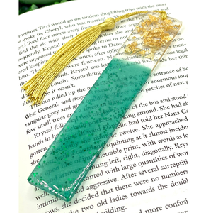 Marque-pages en résine au design incroyable, transparents et ornés de feuilles d'or, artisanat de qualité supérieure à bon prix. - Product Image 1