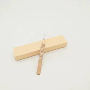 Pinzas Quirúrgicas de Precisión Morje de Acero Inoxidable para Pestañas, Punta Lisa de 10 mm, Agarre Perfecto MS-ET-0007 en Caja - Product Image 6