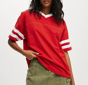 T-shirt décontracté pour femme à col en V rouge, manches courtes, imprimé logo flamme, coupe ample, 100 % coton jersey, printemps-été, prix abordable - Product Image 2