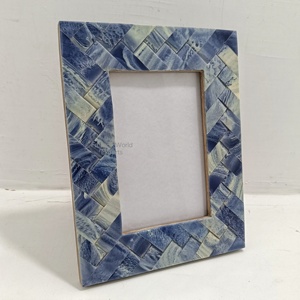 Marco de fotos con incrustaciones de resina con diseño de leopardo hecho a mano, madera con aspecto Natural, marco de fotos de fundición de resina hecho a mano en la India - Product Image 2