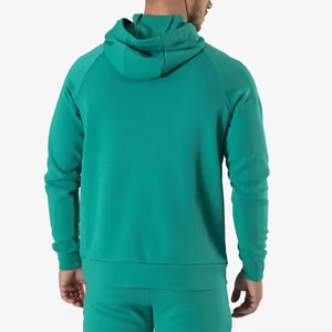 Ensemble de survêtement personnalisé haut de gamme pour homme, coupe ajustée, en molleton technique texturé, avec sweat à capuche et pantalon de jogging - Product Image 4