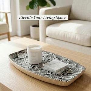 Bandeja Ovalada de Madera para Almacenamiento, Diseño Grabado Moderno de Lujo en Blanco y Negro, Decoración de Cocina, Multifuncional, Apta para Lavavajillas - Product Image 3