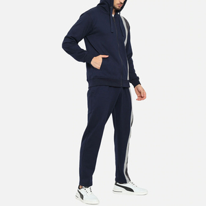 Survêtement de sport confortable pour homme, 100 % coton épais et respirant, conception OEM, vêtements de course d'hiver, vente en gros - Product Image 2