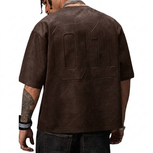 เสื้อยืดคอกลมแขนสั้นโอเวอร์ไซส์สีน้ำตาลสำหรับผู้ชาย ผ้าเทอร์รี่คอตตอน สไตล์ลำลอง สีพื้น สตรีทแวร์ พิมพ์ลายนูน เสื้อฤดูร้อน - Product Image 1