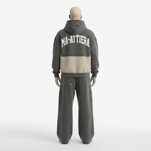 Conjunto Deportivo Personalizado para Hombre, Sudadera con Capucha de Dos Tonos y Pantalones Deportivos de Pierna Ancha - Product Image 4