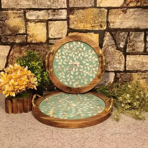 Exquisita bandeja de servicio de madera de madreperla con mango de metal Fechas Chocolates Postres Perfecto para la decoración del hogar de lujo Ramadán - Product Image 1