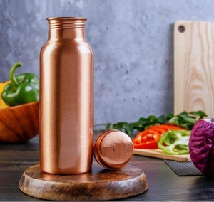 Bouteille d'eau en cuivre 100% pour la cuisine et la table à manger, idéale pour les voyages, bouteille d'eau en cuivre de qualité supérieure pour eau chaude - Product Image 4