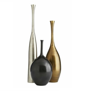 Hot Selling Metal Decorative Custom Shape Flower Vase for Home <b>Tabletop</b> Decoration Antique Golden Flower Vase Handmade - Product Image 6