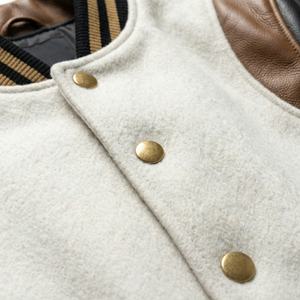 เสื้อแจ็คเก็ตวาร์ซิตี้แบบสั่งทำสำหรับผู้ชาย |   เสื้อแจ็คเก็ตเลตเตอร์แมนขนสัตว์และหนังพรีเมียม |   ผู้ผลิตเสื้อผ้าสตรีทแวร์แบบ OEM สำหรับแบรนด์ส่วนตัว - Product Image 4