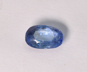 Saphir bleu naturel en forme de coussin allongé 3,70 carats 10,6x7,7x4,7 mm, saphir bleu non monté pour la création de bijoux - Product Image 2