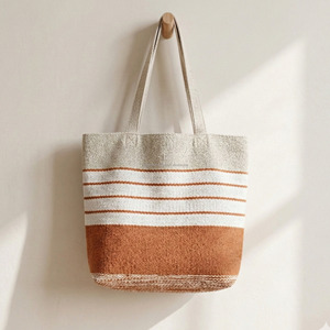 Hermosa Bolsa Tote Rústica Marrón Tejida con Borlas Laterales, Bolsos Cruzados de Diseño Tejidos con Correa Blanca Individual, Bolsa para Ropa - Product Image 4