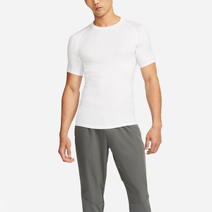 <b>Compression</b> <b>shirts</b> <b>men</b> custom OEM design performance fit polyester breathable quick dry fabric for fitness and sports activity - Product Image 3