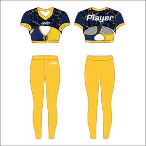 Uniforme de football américain style athlétique en polyester respirant et absorbant la transpiration pour les longues séances d'entraînement, pour femmes. - Product Image 1