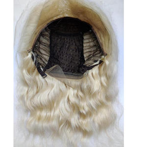 Perruque Lace Frontale 13x4 HD Transparente en Cheveux Humains Vierges Naturels Blond 613 Ondulée Pré-Pluckée - Product Image 1