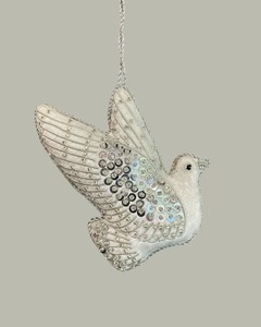 Adorno Colgante con Forma de Paloma Blanca y Detalles en Zari |   Adorno Decorativo Hecho a Mano con Cuentas y Bordado I Decoración de Paloma de la Paz - Product Image 2