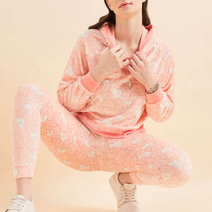 Ensemble de survêtement en velours pour femme, style décontracté et luxueux, coupe ample et élégante, idéal pour la maison et le quotidien - Product Image 5