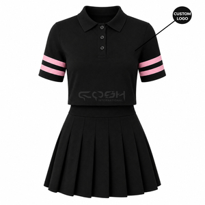 Ensemble de robes de tennis noires en deux pièces Cosh International Sisterhood Sorority, haut polo à manches courtes, jupe plissée taille haute - Product Image 4
