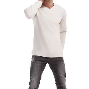 T-shirt blanc à manches longues et col en V pour homme, coupe ajustée, 100 % coton, avec design anti-plis et effet rafraîchissant rapide pour le fitness - Product Image 1