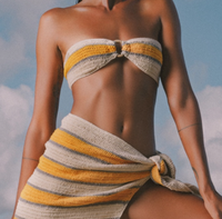 OEM ODM Personnalisé Bikini trois pièces en maille ajourée rayée avec haut bandeau à anneau en O et paréo assorti, Maillot de bain de plage pour femme, Vente en gros