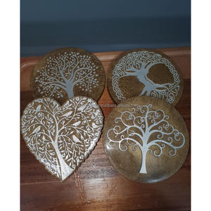 Sous-verres de conception d'arbre en bois de qualité supérieure faits à la main rustique naturel verres élégant élégant décor de table en bois Durable - Product Image 2