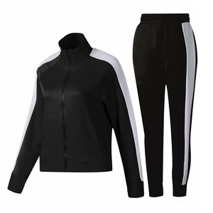 Ensemble de survêtement imprimé à capuche pour femmes grandes tailles, 2 pièces, avec logo personnalisé, élégant, confortable, doublure polaire, streetwear, pour tous les jours - Product Image 1