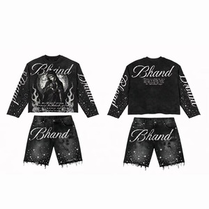 ชุดสตรีทแวร์วินเทจสีน้ำตาลฟอกย้อมสไตล์ยูนิเซ็กซ์ เสื้อสเวตเชิ้ตโอเวอร์ไซส์ กางเกงขาสั้น พิมพ์ลายกราฟิก ชุดลำลอง 2 ชิ้น รับผลิตแบบ OEM ODM - Product Image 2