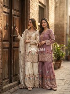 Ensemble Kurta Sharara Dupatta de qualité export indienne en pure soie Chinon avec broderies et sequins, style Sharara pakistanais - Product Image 4