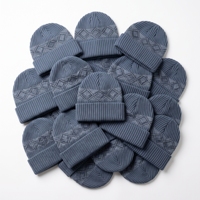 Bonnet tricoté paysage montagneux bleu marine avec revers, motif crête, chaud pour l'hiver, fournisseur direct d'usine, vente en gros, personnalisable