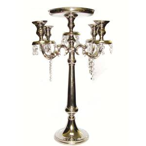 Nouveau Candelabre Doré à Cinq Bras sur Pied en Laiton pour Décoration Intérieure et Mariages, Finition Durable - Product Image 4