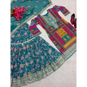 Robe de soirée de créateur avec top-sarara et dupatta - Product Image 5