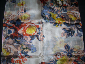 Pañuelo Largo de Seda con Estampado Floral para Mujer, Accesorio de Moda para Todas las Temporadas, 100% Seda, Impresión Digital, Agradable al Tacto - Product Image 2