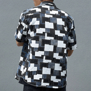 Camisa de mezclilla desgastada para hombre, estilo casual, estilo urbano, manga larga, con botones, corte relajado, suave, lavada, para uso diario. - Product Image 3