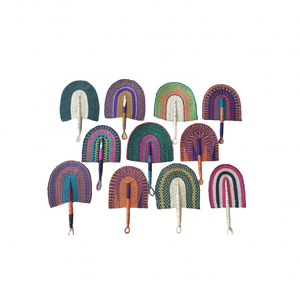 Abanico de mano de hoja de palma de bambú hecho a mano para regalo y decoración de eventos de Vietnam 99 DATOS dorados al por mayor - Product Image 4