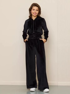 Velour Custom Plain Short Sleeve T Shirt and Short Set for Men Summer Set Unisex Custom Sweatsuit Women 2 Piece Cotton Tracksuit - Product Image 3