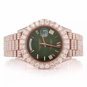 Montre de luxe pour homme en or rose avec cadran vert, sertie de moissanite, mouvement automatique et fermoir papillon en diamant - Product Image 1