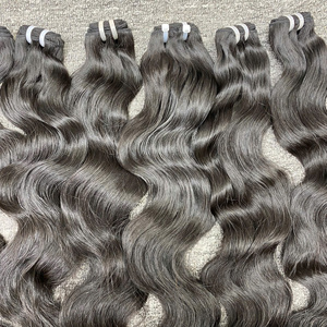 Cheveux bouclés bruts du Vietnam, faisceaux ondulés naturels, cheveux humains du Vietnam non transformés pour la vente en gros - Product Image 5
