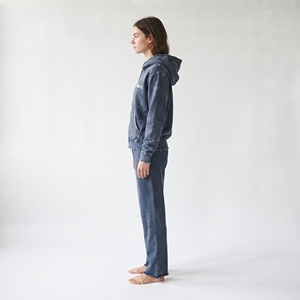 Conjunto de Chándal Personalizado para Mujer con Lavado Ácido, Sudadera con Cremallera Desgastada y Pantalones Jogger, Estilo Vintage de Algodón, Atuendo Casual Urbano - Product Image 3