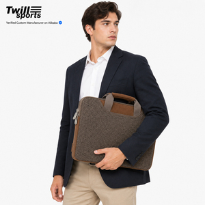 Elegante Funda de Fieltro para Portátil, Delgada, con Etiqueta Privada, Asa y Cierre de Cremallera - Product Image 4